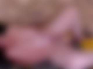 Live cam show with LuciousGrace - Interactivetoy Granny on luckytryst.com