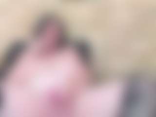 Live cam show with LuciousGrace - Ass Bouncing on Gym Cam Girls