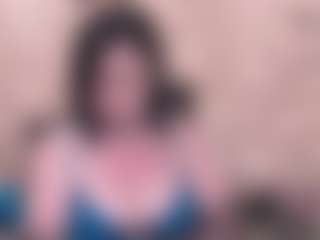 LuciousGrace MILF webcam performer live streaming