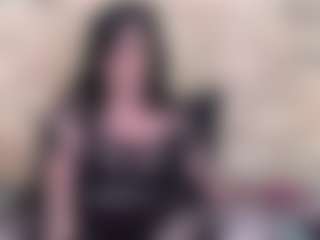 Live cam show with LuciousGrace - Flashing on madthumbs