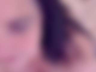 Live cam show with LuciousGrace - Trimmed Granny on Dolls Live