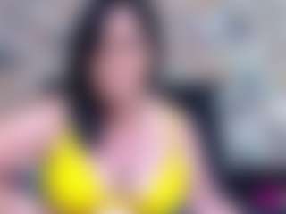 Live cam show with LuciousGrace - Ass Bouncing on TeamSkeetLive