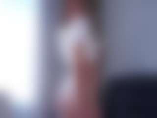 Live cam show with NeldaGault - Striptease on Camsoda