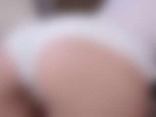 Live cam show with NeldaGault - Public on CamwithHer