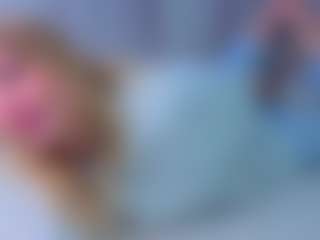 Live cam show with NeldaGault - Blonde Hair on Camsoda
