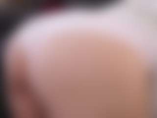Live cam show with NeldaGault - Green Eyes on Camsoda