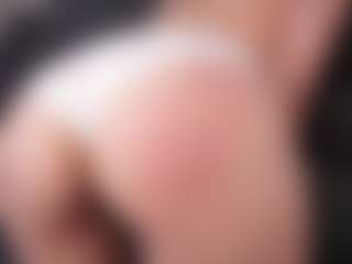 Live-Cam-Show mit NeldaGault - Green Eyes auf Camsoda