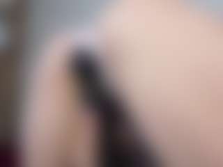 Live cam show with NeldaGault - Green Eyes on Milf Play