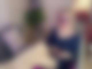 Live cam show with AnnaQueenMuse - Cock Rating on Dare Cams