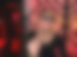 Live cam show with AnnaQueenMuse - Latex on Livezox