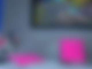 Live cam show with Charlotte-curvy - Moaning on SxyPornLive