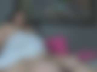 Live cam show with Charlotte-curvy - Tittyfuck on Soda Cam