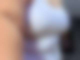 Live cam show with Charlotte-curvy - Middle Aged on Camsoda