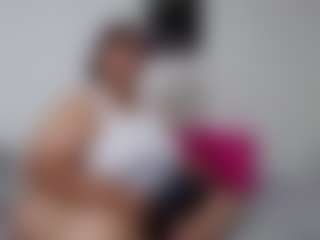 Live cam show with Charlotte-curvy - Red Hair on Camsoda
