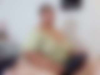 Live cam show with Charlotte-curvy - Red Hair on Camming Site