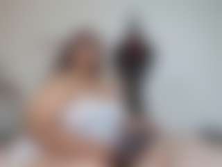 Live cam show with Charlotte-curvy - Red Hair MILF on camgirlchat.live
