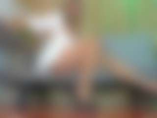 Live cam show with karinadiaz69 - Hazel Eyes on chickslive.net