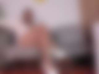 Live cam show with karinadiaz69 - Pantyhose on Gym Cam Girls