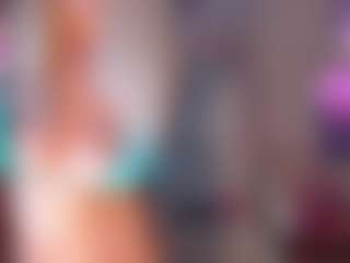 Live cam show with blonde-yen - Oil on Camsoda