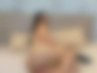 Tiffany-Jhas, modelo webcam MILF transmitiendo en vivo