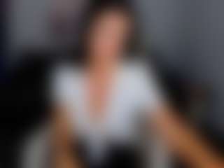 AngelinaClark MILF webcam performer live streaming