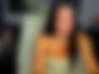 Live cam show with AngelinaClark - Small Tits on xDating
