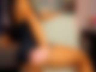 AngelinaClark MILF webcam performer live streaming