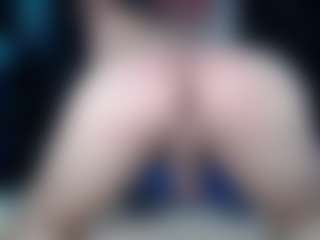 Live cam show with CamiOSX - Tease on Camsoda
