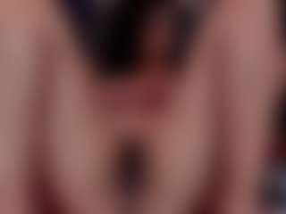 Live cam show with Eka-Urda - Small Tits on MyBangCams