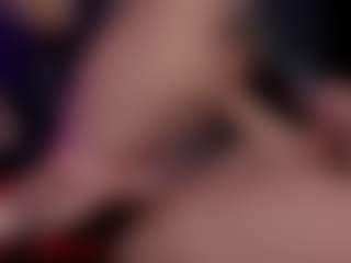 Eka-Urda MILF webcam performer live streaming