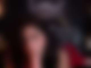 Eka-Urda MILF webcam performer live streaming