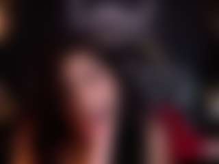 Eka-Urda MILF webcam performer live streaming