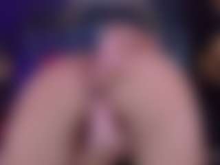 Live cam show with Eka-Urda - Toys Middle Aged on Livezox