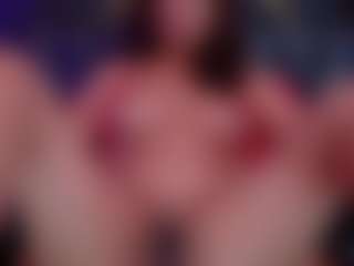 Live cam show with Eka-Urda - Small Tits Brown Hair on Gym Cam Girls