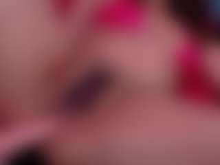 Live cam show with Eka-Urda - Fingering on Fit Hotties