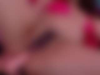 Live cam show with Eka-Urda - Brown Eyes Mature on Streamer API