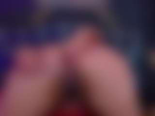Live cam show with Eka-Urda - Public MILF on CamSodaAdn