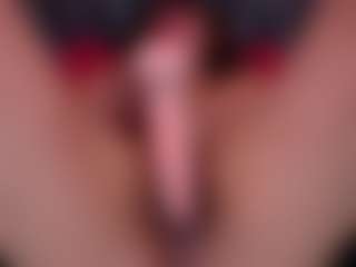 Live cam show with Eka-Urda - Dildo Brown Hair on SxyPornLive