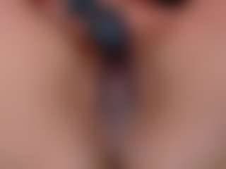 Live cam show with Eka-Urda - Strip Mature on nudelive.tv