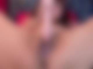 Eka-Urda MILF webcam performer live streaming