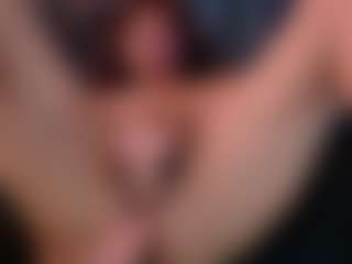 Live cam show with Eka-Urda - Small Tits Mature on LiveSexCams6