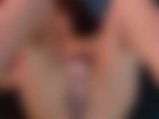 Live cam show with Eka-Urda - Public MILF on TottyGirls