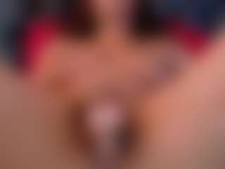 Live cam show with Eka-Urda - Small Tits on TastyBlacksLive