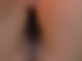 Live cam show with Eka-Urda - Anal MILF on SxyPornLive