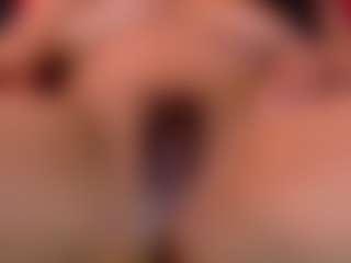 Eka-Urda MILF webcam performer live streaming