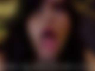 Live cam show with Eka-Urda - Middle Aged on hotwifechat.live