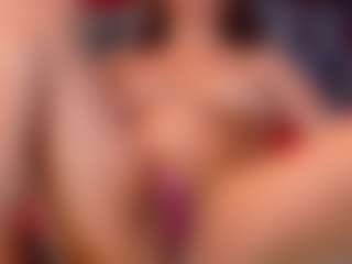 Live cam show with Eka-Urda - Public Latina on CamwithHer | colombia
