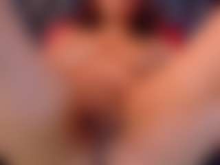 Eka-Urda MILF webcam performer live streaming