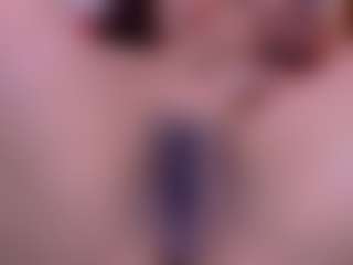 Live cam show with Eka-Urda - Shaved Pussy Mature on Camsoda