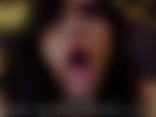 Live cam show with Eka-Urda - Brown Hair MILF on Gym Cam Girls